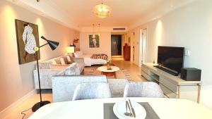 Qian's House Wanyu All-Suite Holiday Apartment電視和／或娛樂中心