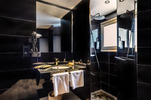 Łazienka w obiekcie Hotel Vibra District - Adults Only