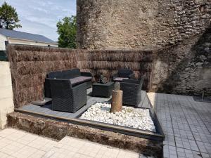 Fotografia z galérie ubytovania La talonnière, maison de village avec terrasse et 3 chambres v destinácii Messas