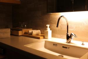 Foto Kyotos asuva majutusasutuse Kyoto Shinmachi Rokkaku Hotel grandereverie galeriist
