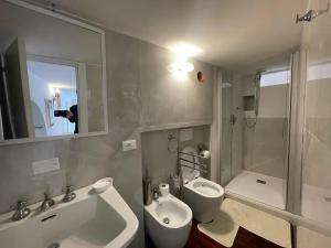 Kúpeľňa v ubytovaní Comfortable Apartment in the Heart of Rome, 65m², City View