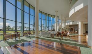 Uma área de estar em Pestana Grand Ocean Resort Hotel