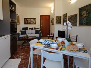 Mad i lejligheden eller i nærheden + 8 billeder