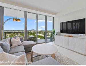 TV a/nebo společenská místnost v ubytování Luxury Resort Beach Condo