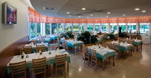 A restaurant or other place to eat at Hotel Termal - Terme 3000 - Sava Hotels & Resorts