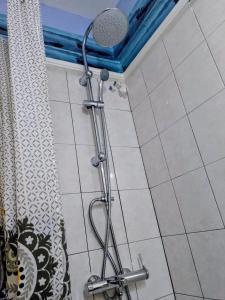 Koupelna v ubytování Ολόκληρο διαμέρισμα fully equipped apt dora comfortable holidays on the beach 50m