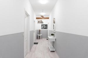 Fotografie z fotogalerie ubytování SchaeBu! Apartment 3 Altmarkt in neuem Glanz v destinaci Cottbus