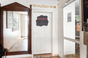 Fotografie z fotogalerie ubytování SchaeBu! Apartment 3 Altmarkt in neuem Glanz v destinaci Cottbus