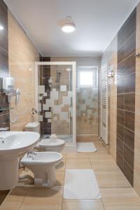 A bathroom at Hotel Toliar