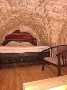 Voodi või voodid majutusasutuse ALKHAWAJAT Guest House toas