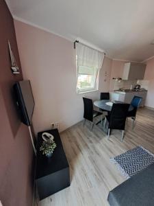 Кухня или мини-кухня в Apartment 4D
