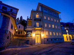 Budova, v ktorej sa apartmán nachádza