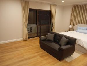 Afbeelding uit fotogalerij van Waterfront Royal Villa in Bang Pakong