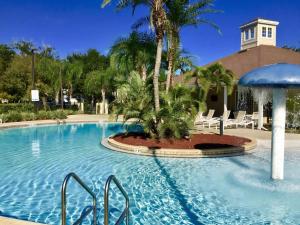 Бассейн в Villa Hakuna Matata- Lucaya Village Resort или поблизости