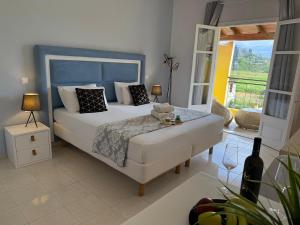 Postel nebo postele na pokoji v ubytování Melitsa corfu hotel
