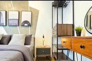 Postel nebo postele na pokoji v ubytování Southville Cozy Stay No Add Fees + 34 fotografií