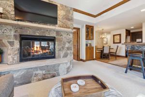 Χώρος καθιστικού στο The Charter at Beaver Creek C120