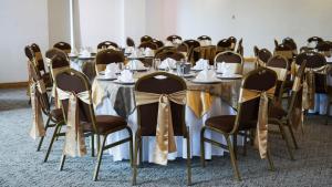 Restaurace v ubytování Hotel Laffayette Ejecutivo + 30 fotografií