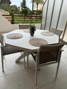 Balkón nebo terasa v ubytování Costa Relax Apartamento Familiar cerca del Mar con Piscina y Tenis