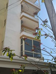 Gallery image of Cozy apartment in city center in Himare