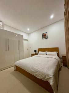Fotografie z fotogalerie ubytování Cozy 2-Bedroom in Prime Location v destinaci Accra