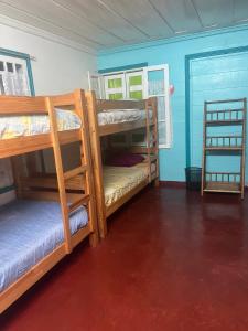 Postel nebo postele na pokoji v ubytování Gîte d'étape Lamandoze + 2 fotografie