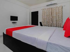 Katil atau katil-katil dalam bilik di Hotel O SANVI RESORT +30 gambar