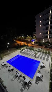 Piscina di Hotel Antik o nelle vicinanze