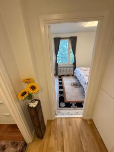 Fotografie z fotogalerie ubytování Spacious apartment near the subway v destinaci Stockholm