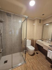 Kúpeľňa v ubytovaní Hotel HHB Pontevedra Confort