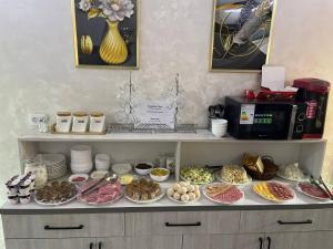 Makanan di atau berdekatan hotel