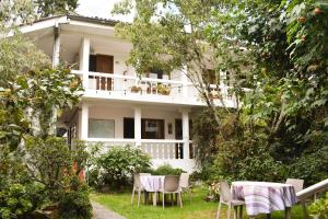 Zahrada ubytování Apartamentos Otorongo Cuenca Ecuador