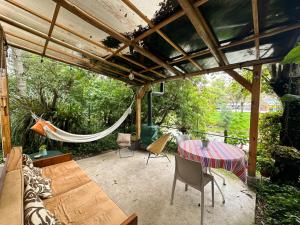 Zahrada ubytování Apartamentos Otorongo Cuenca Ecuador