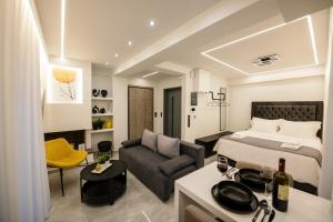 Posezení v ubytování Nikki's Skylight Suite + 18 fotografií