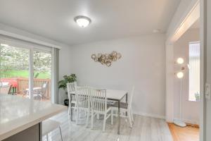 Fotografie z fotogalerie ubytování 7 Mi to Dtwn Pet-Friendly Abode in Seattle! v destinaci Seattle