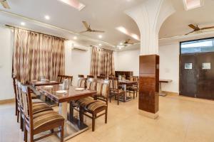 Χώρος καθιστικού στο Hotel O The Gomti Hotel +31 φωτογραφίες