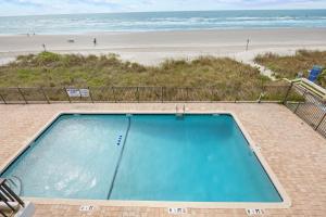 Bassein majutusasutuses Direct Ocean Front 3BR 3BA Beach Front või selle lähedal