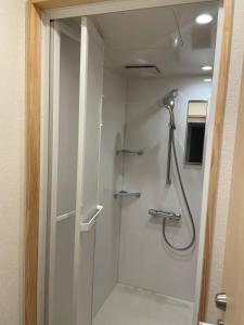 A private inn where you can relax in nature and enjoy with groups of up to 14 people的一间浴室