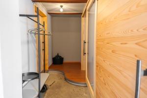 上山市A private inn where you can relax in nature and enjoy with groups of up to 14 people的相册照片
