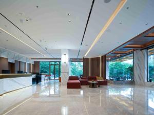 Ruang duduk di Zhangjiajie Four Seasons Resort Riverside