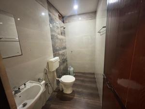 Ένα μπάνιο στο The Leisure Cave Arambol Goa +34 φωτογραφίες