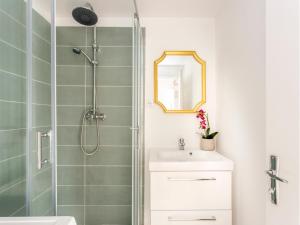 Kúpeľňa v ubytovaní Merveil - Family Suite - Marais - Martin V