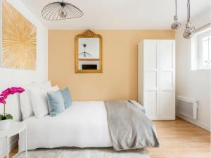 Posteľ alebo postele v izbe v ubytovaní Merveil - Family Suite - Marais - Martin V