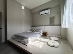 Vuode tai vuoteita majoituspaikassa tinytiny house