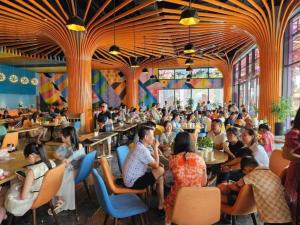 Hosté ubytování Flamingo Hải Tiến View biển xanh ngọc, đẳng cấp 5 sao, tầng 15 View trọn biển xanh