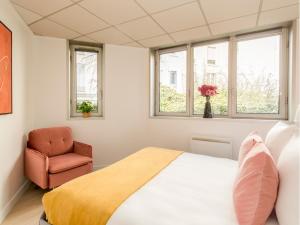 Posteľ alebo postele v izbe v ubytovaní Merveil - Family Suite - Tour Eiffel - Viala I