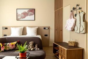 Ein Sitzbereich in der Unterkunft Yuna Montmartre - ApartHotel