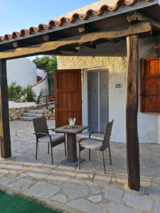 Sân trong/khu vực ngoài trời tại Villetta Baia Reparata