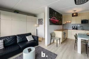 Nhà bếp/bếp nhỏ tại De Haan 2 kamer vlak aan zee