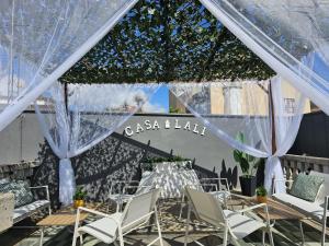 Casa Lali Habitación 3餐厅或其他用餐的地方